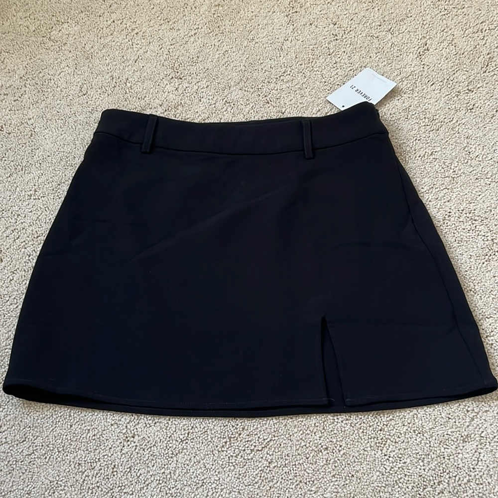 Forever 21 black mini skirt with belt loop
